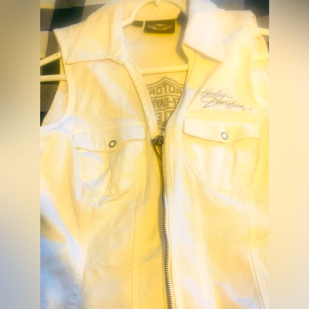 Women’s Harley Davidson White and silver vest